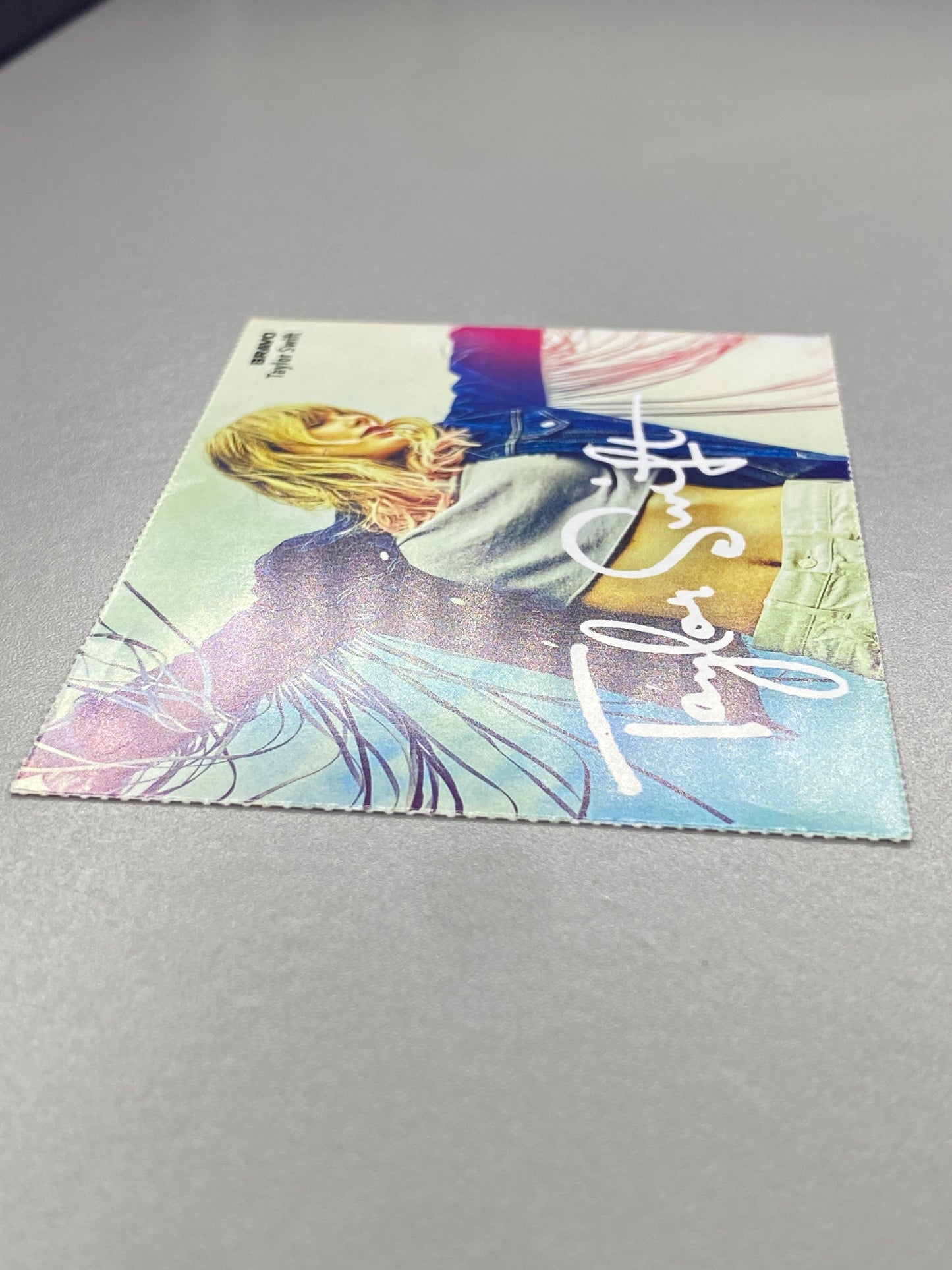 2019 Bravo Nr. 22 Taylor Swift / Shawn Mendes Autograph Card (Germany) (Music)