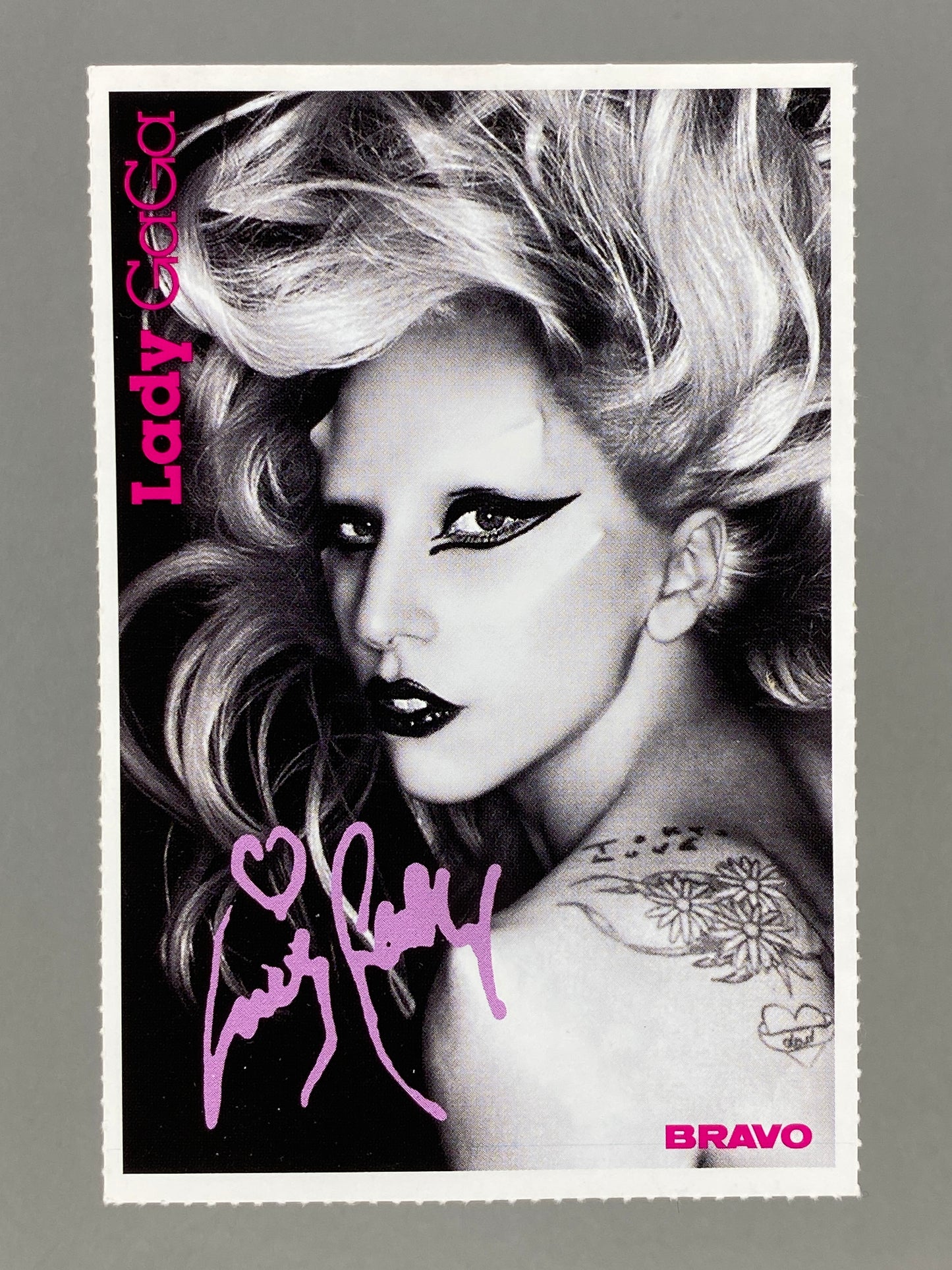 2011 Bravo Nr. 8 Lady Gaga / Tom Felton Autograph Card (Poland) (Music)