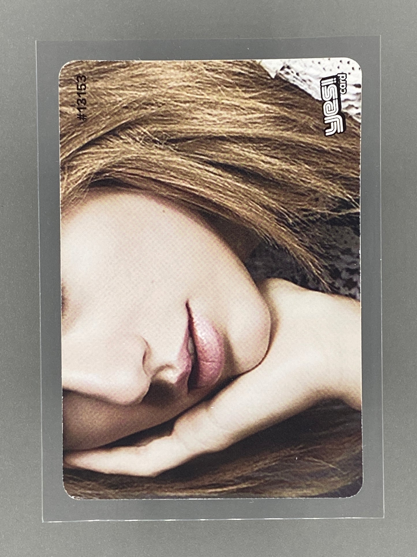 c 2012-2014 Yes! Card #13153 Taylor Swift Gold Metal Hong Kong (Music)