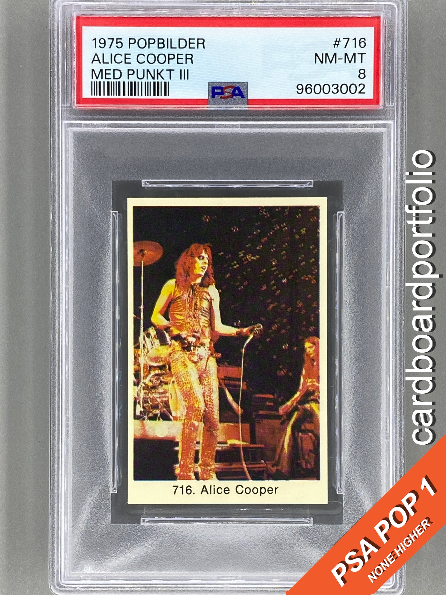 1975 Popbilder #716 Alice Cooper Med Punkt III PSA 8 Pop 1 (Music)