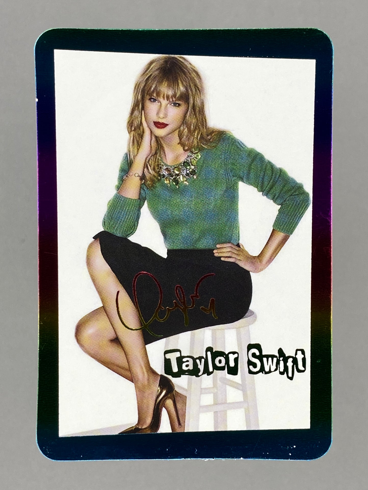 c 2012-2014 Yes! Card #10861 Taylor Swift Rainbow Metal Hong Kong (Music)