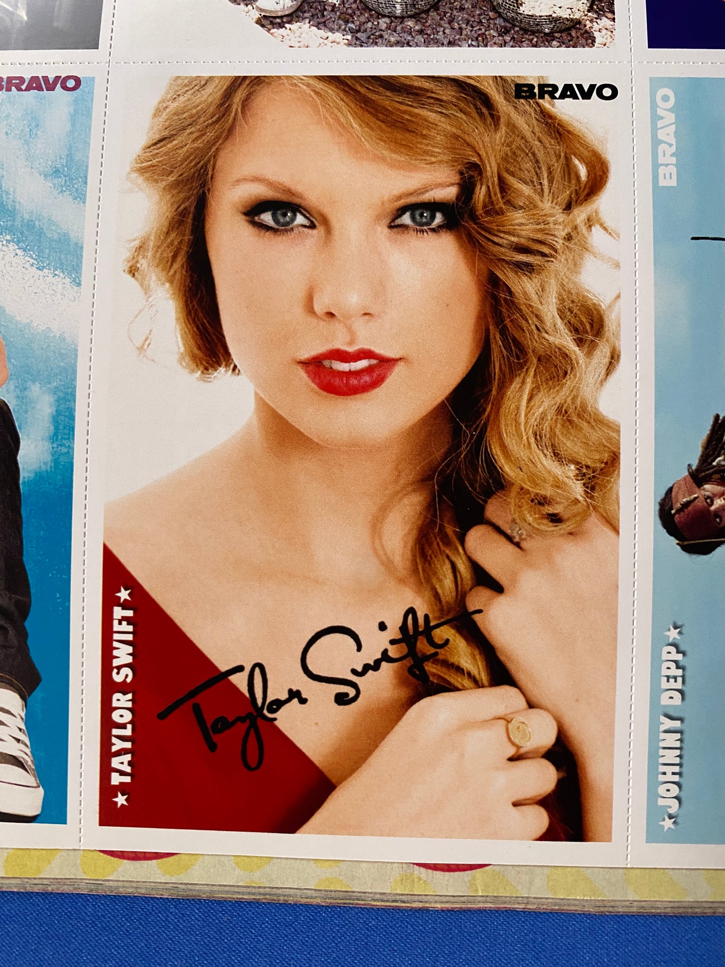 2011 Bravo Nr 07 Magazine Taylor Swift - w/ Complete 32 Card Insert Lot (Germany) (Music)
