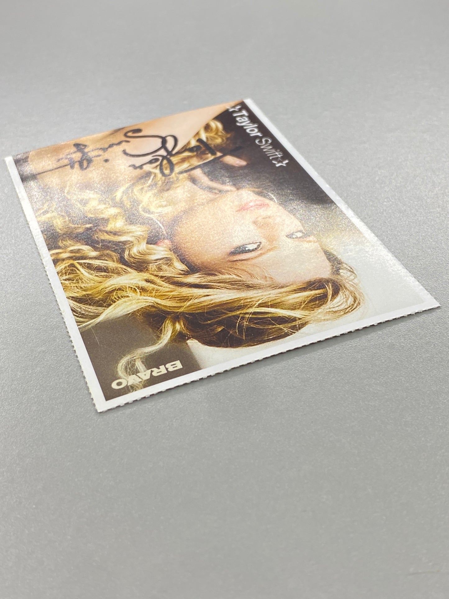 2009 Bravo Nr. 12 Taylor Swift / Kevin Rudolf Autograph Card (Germany) (Music)
