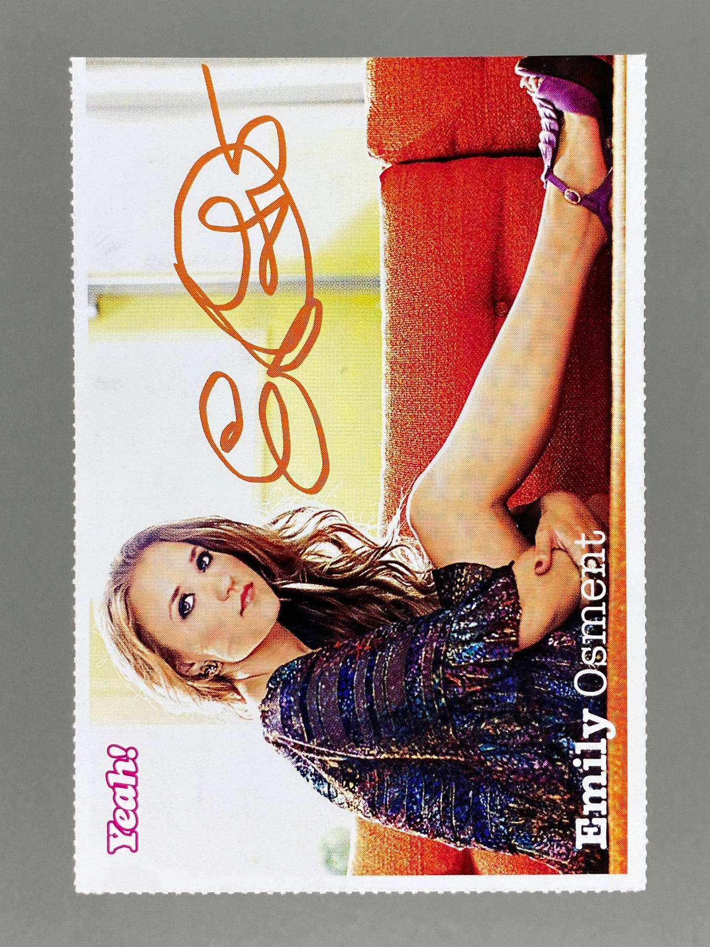 2009 Yeah! Taylor Swift / Emily Osment Autograph Card (Germany) (Music)