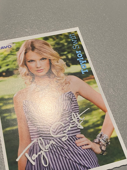 2011 Bravo Nr. 8 Taylor Swift / Jensen Ackles Autograph Card (Poland) (Music)