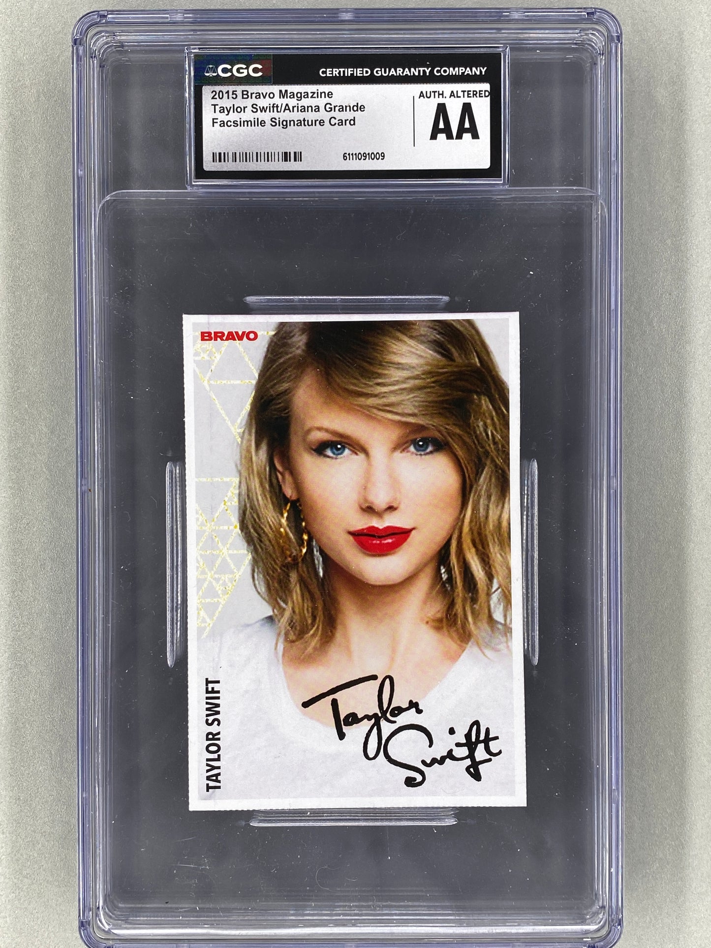 2015 Bravo Nr 1 Taylor Swift / Ariana Grande Autogrammkarten (Germany) CGC AA Pop 1 (Music)