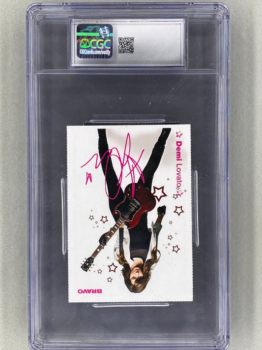 2009 Bravo Nr 32 Lady Gaga / Demi Lovato Autogrammkarten (Germany) CGC 8 Pop 1 (Music)