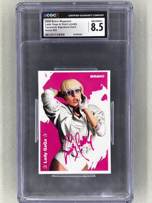 2009 Bravo Nr 32 Lady Gaga / Demi Lovato Autogrammkarten (Germany) CGC 8.5 Pop 1 (Music)