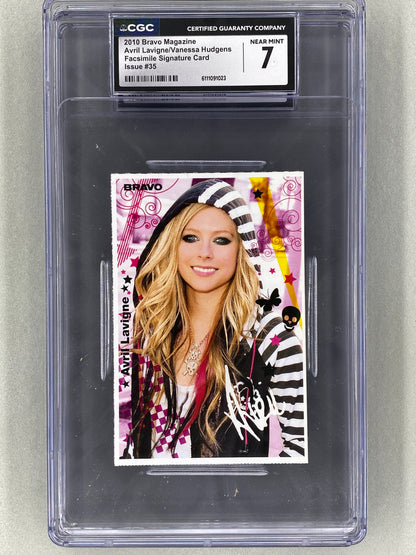 2010 Bravo Nr 35 Avril Lavigne / Hudgens Autogrammkarten (Germany) CGC 7 Pop 1 (Music)