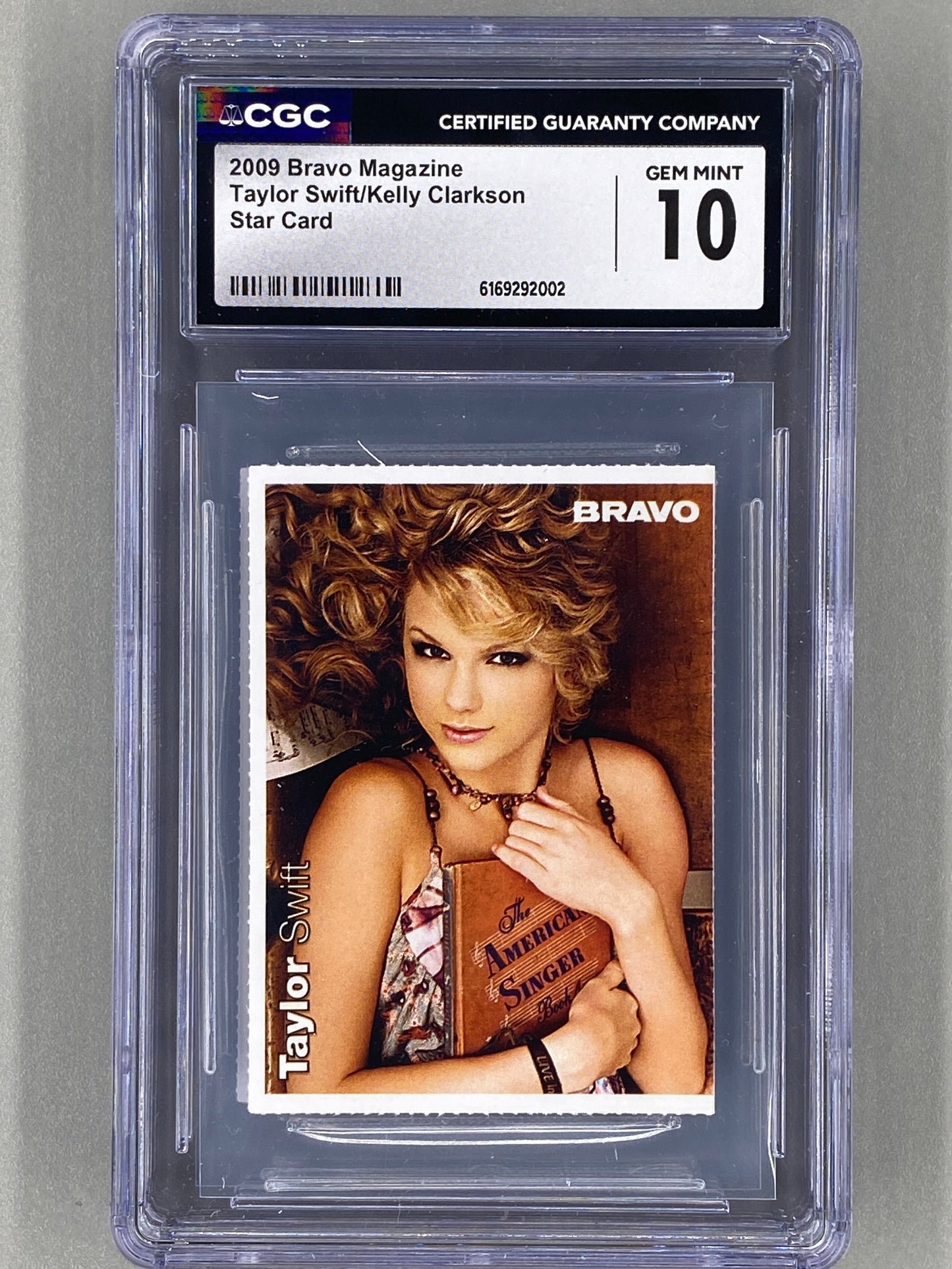 2009 Bravo Taylor Swift / Kelly Clarkson Star Card (Germany) CGC 10 Pop 1 (Music)