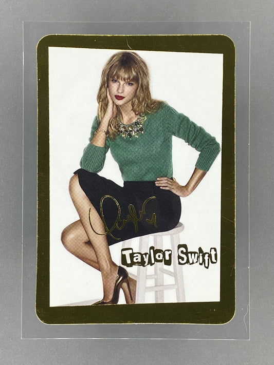 c 2012-2014 Yes! Card #10861 Taylor Swift Gold Variation Hong Kong